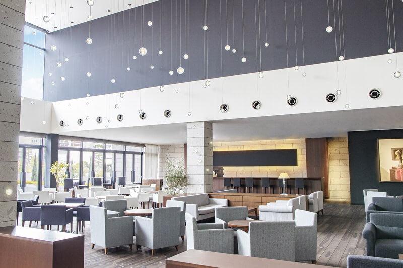 スカイライトロビー