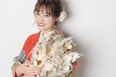 振袖・帯・小物が常時10,000点以上