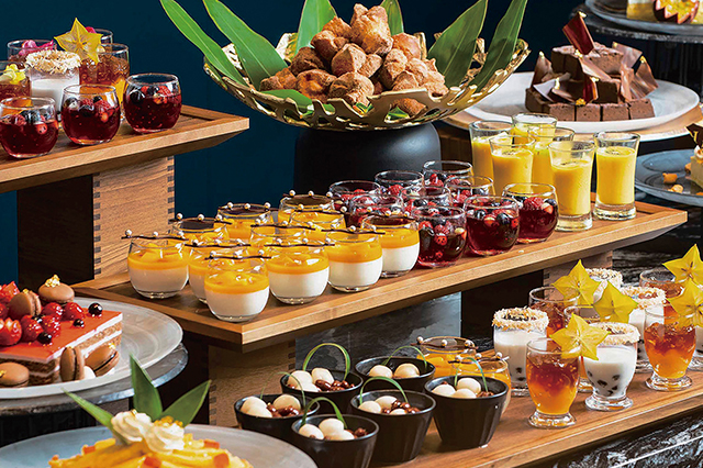 デザートビュッフェ